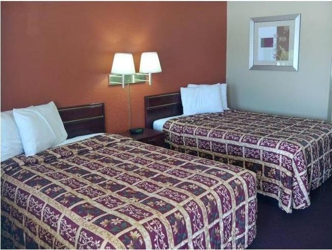 Deluxe Inn Stamford Chambre photo